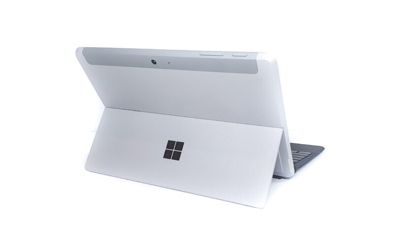 Microsoft Surface Go（第一世代） Amazon.com: Microsoft Surface Go (Intel Pentium Gold, 4GB RAM